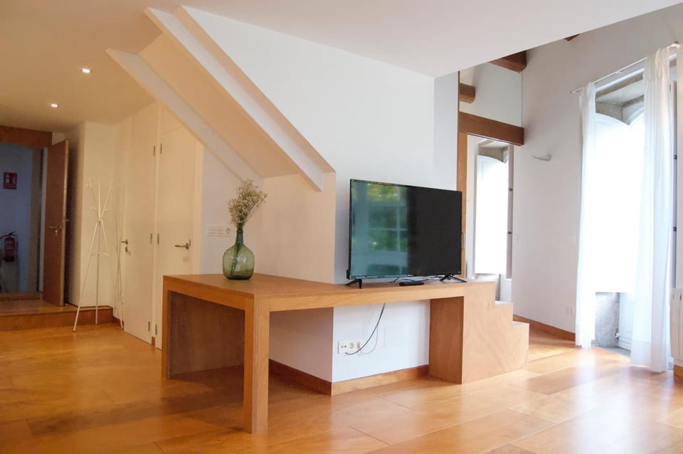 Communal lounge/ TV room, TV and multimedia