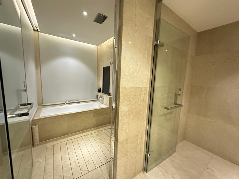 Suning Universal Hotel ALL-SUITES Hotel in Nanjing