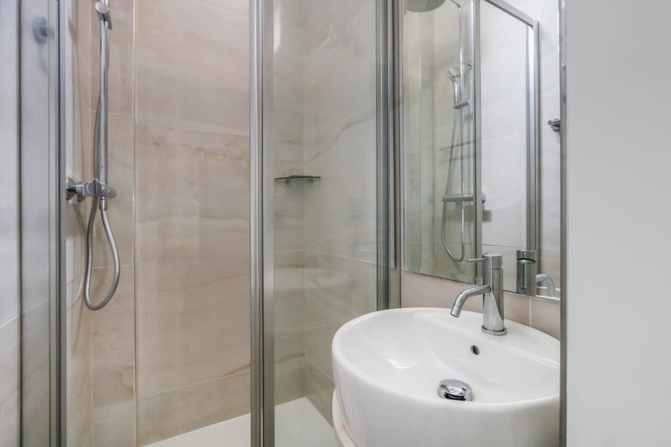 Shower, Bathroom, Bath