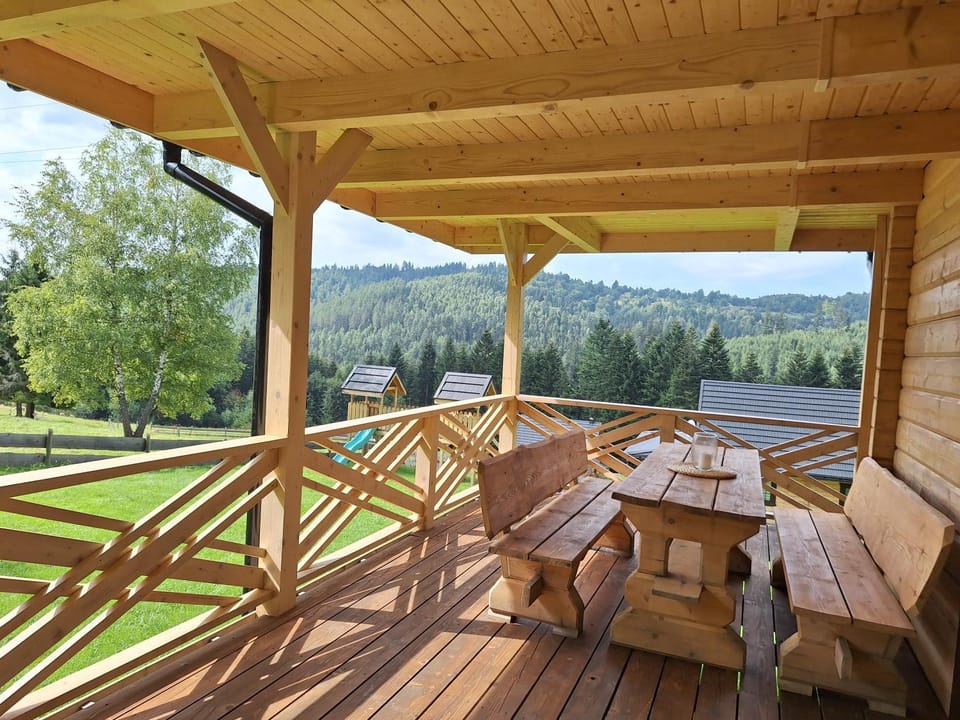 Balcony/Terrace, Mountain view