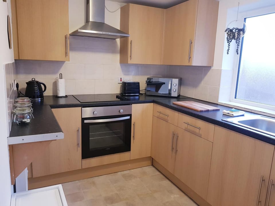 Coffee/tea facilities, Kitchen or kitchenette, minibar, pet friendly, stove, toaster