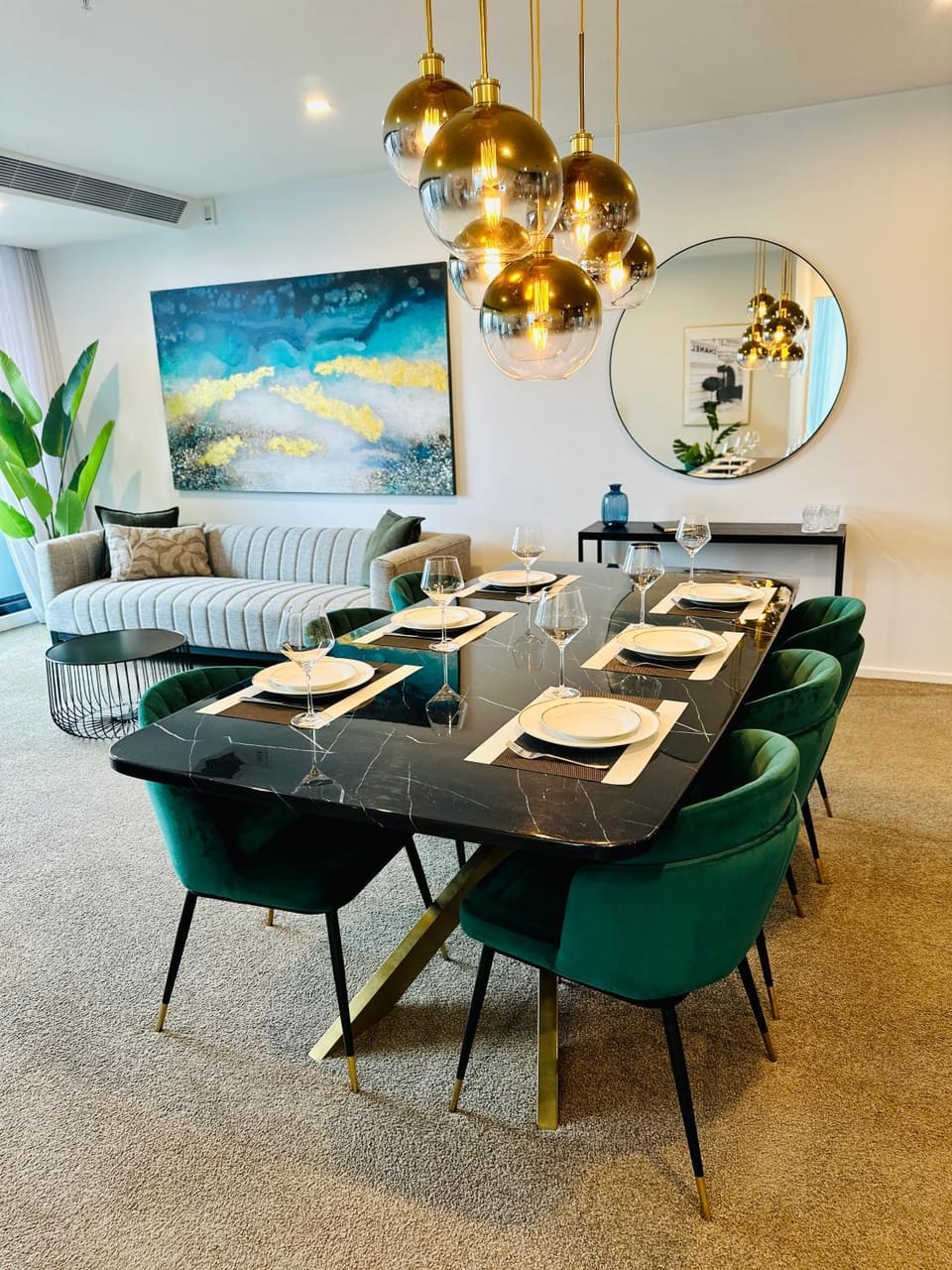 Seating area, Dining area