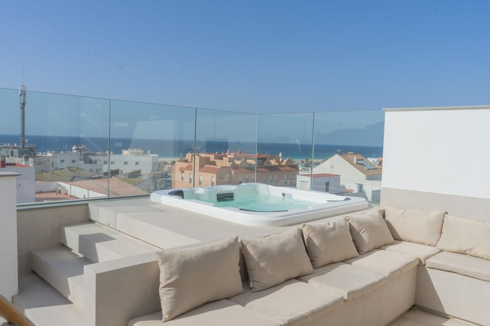 Day, Hot Tub, Balcony/Terrace, Sea view