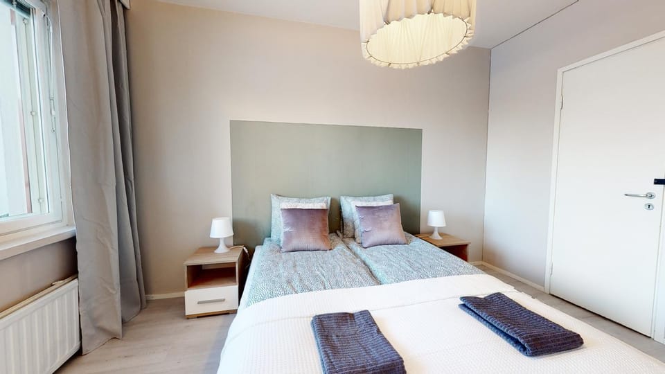 Bed, Photo of the whole room, Bedroom, internet