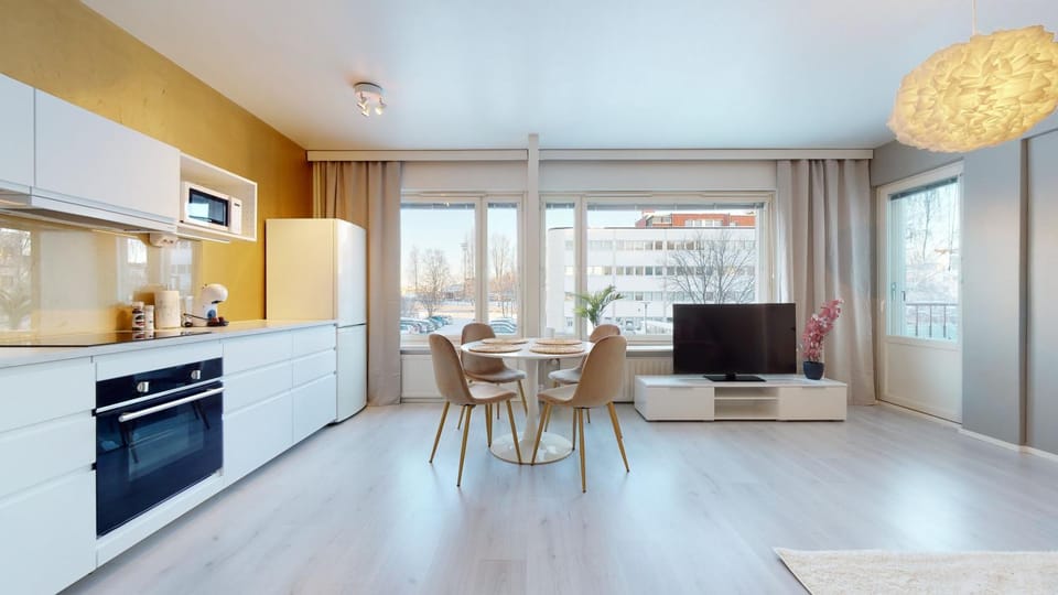 Kitchen or kitchenette, Seating area, Dining area