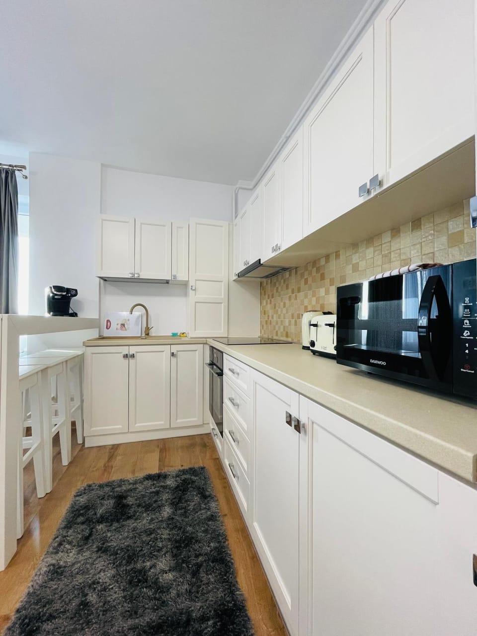 TV and multimedia, Coffee/tea facilities, Kitchen or kitchenette, minibar, pet friendly, stove, toaster