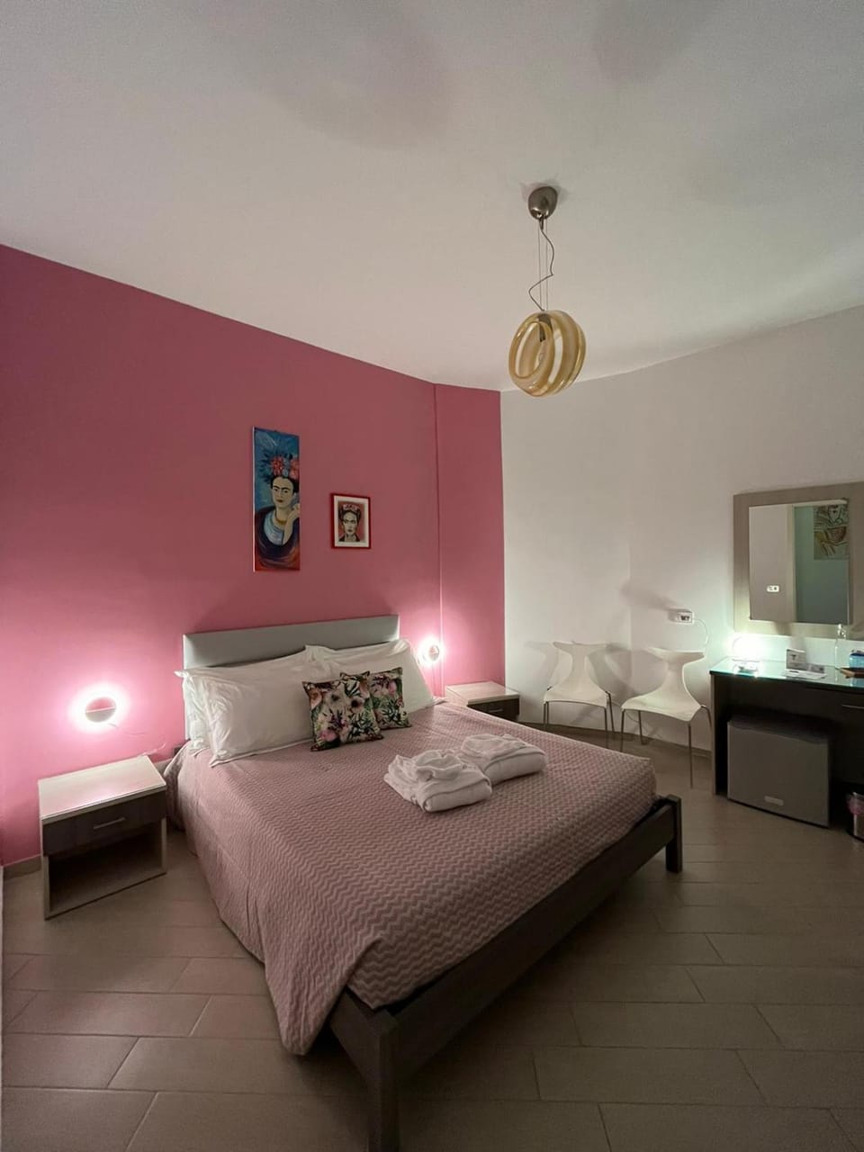 Bed, Bathroom, TV and multimedia, Photo of the whole room, Bedroom, Breakfast, hair dresser, internet, internet, locker, locker, wardrobe