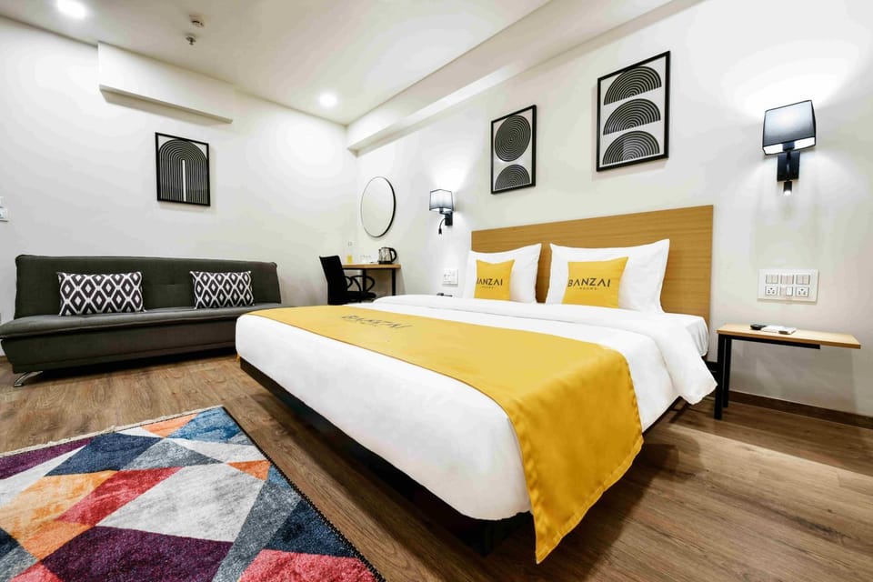 Bed, TV and multimedia, Photo of the whole room