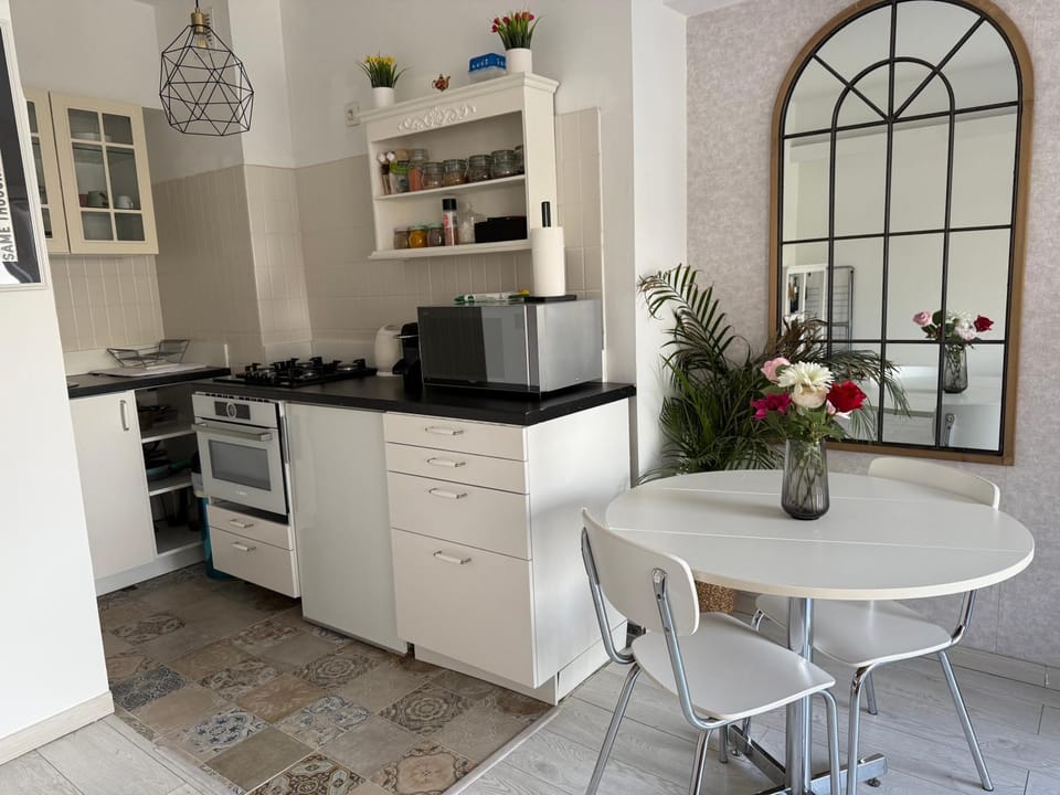 Lovely condo next to European Area Apartment in Brussels