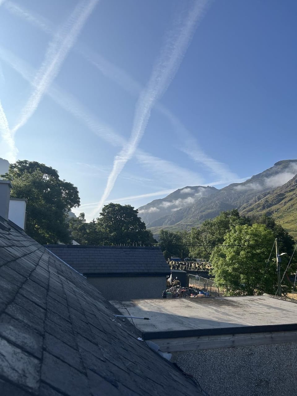 Ty'n y Cwm, Nant Peris House in Wales