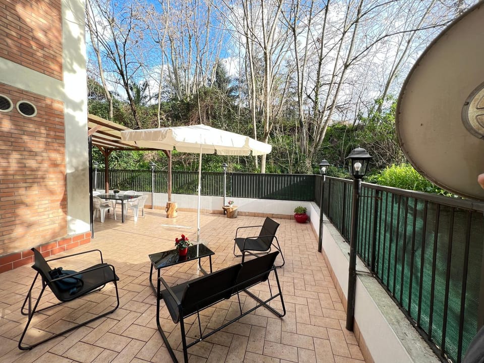 View (from property/room), Balcony/Terrace