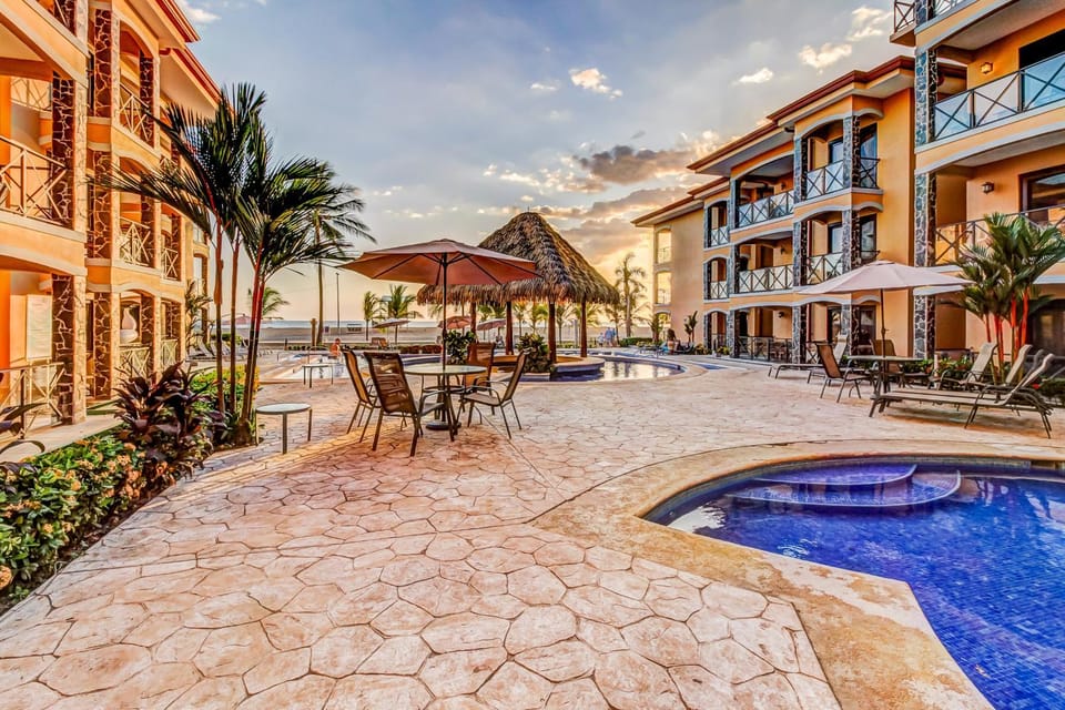 Bahia Encantada I1 Apartment in Jaco