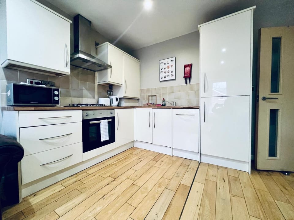 Kitchen or kitchenette, dishwasher, minibar, pet friendly, stove, toaster
