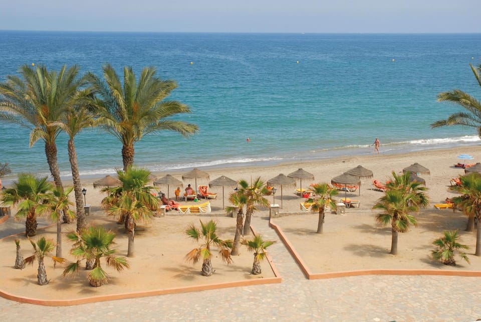 Beach, Area and facilities