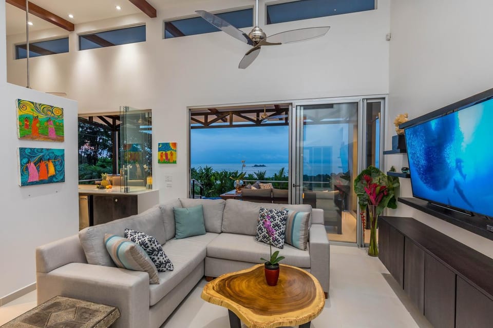 Communal lounge/ TV room, TV and multimedia, Living room, Seating area, Evening entertainment, fireplace
