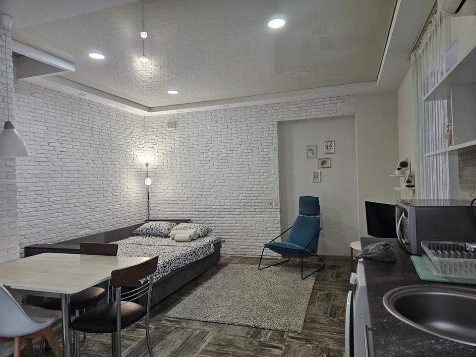 Квартира с отдельным входом с улицы Apartment in Chișinău