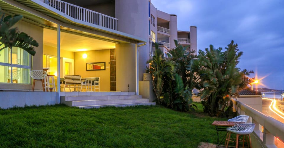 Property building, Patio, Garden, Balcony/Terrace, Garden view