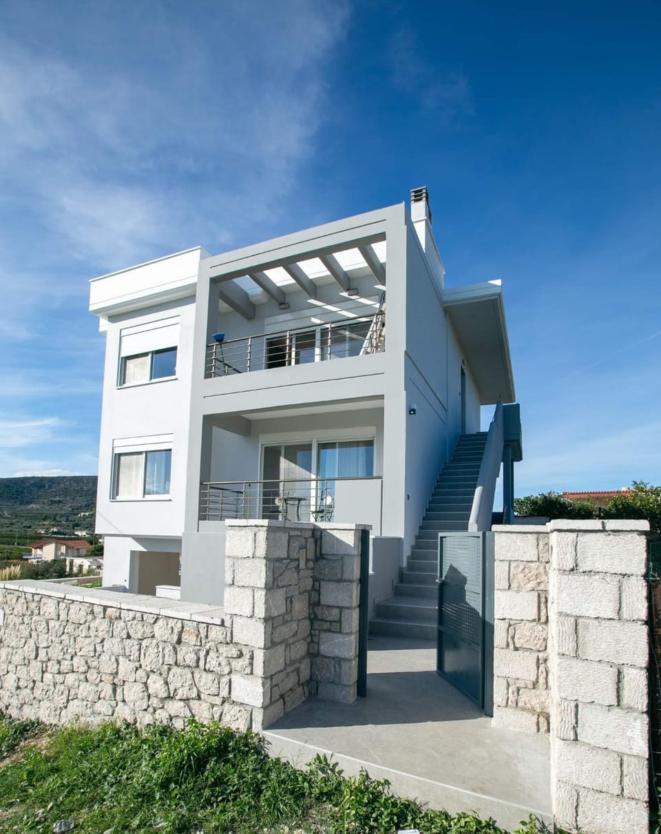 Property building, Day