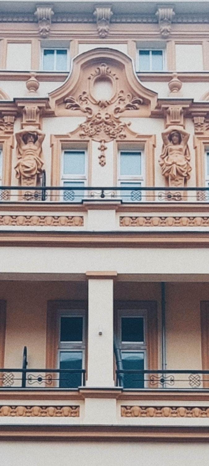 Property building, Day