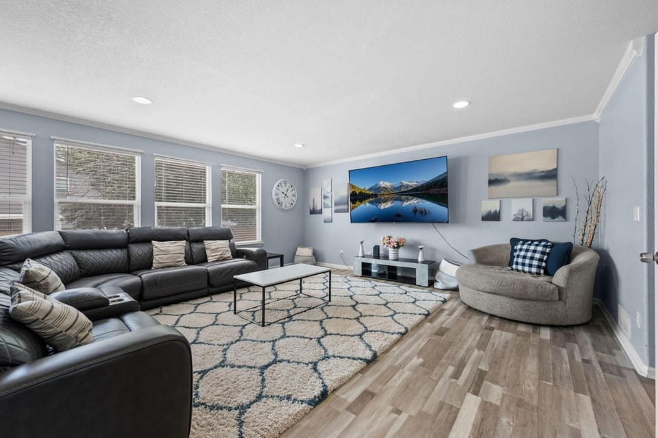1130 Mockingbird St House in Brighton