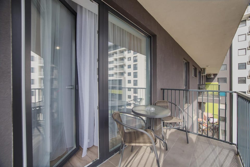 Patio, View (from property/room), Balcony/Terrace