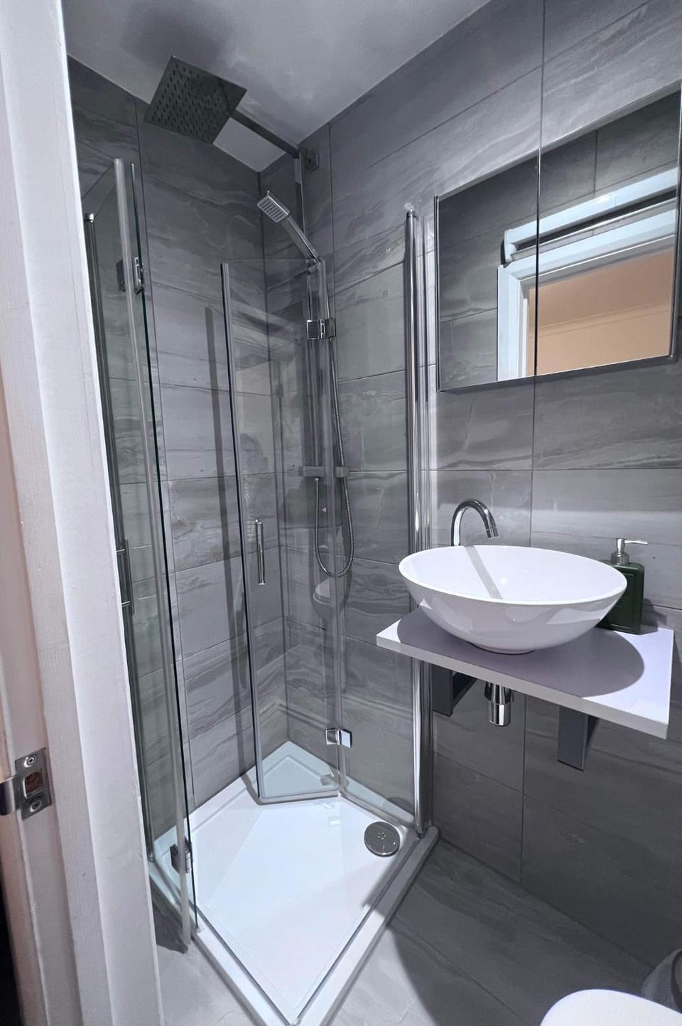 Number 25 Bed and Breakfast in Horley