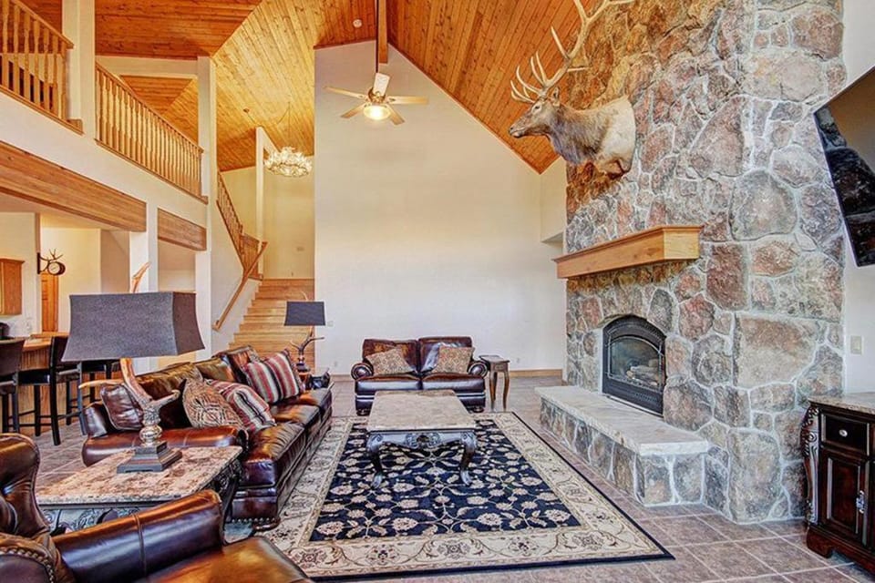Ten Peaks Lodge House in Breckenridge
