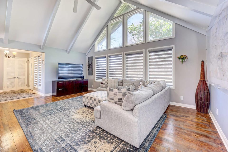 Haven On The Horizon about 1 Mi to Marina House in Carroll County