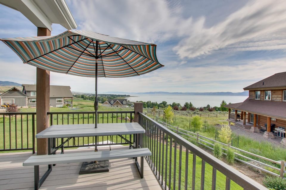 Garden City Gem: Private Hot Tub & Game Room! House in Garden City