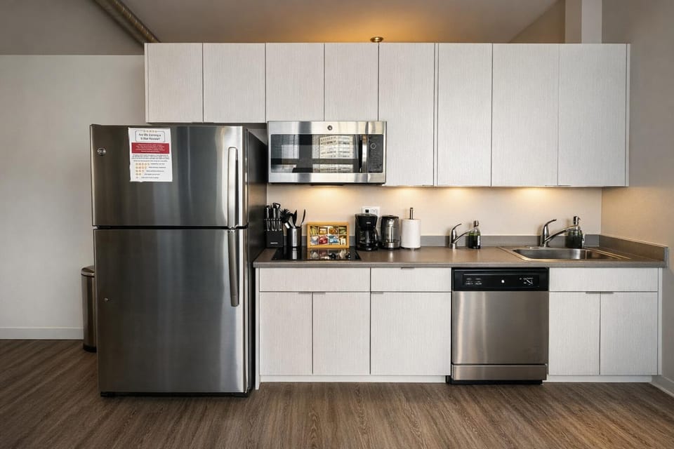 Modern 2BR in South Loop Near Soldier Field, Grant Park, Downtown, & Lakefront Trail Apartment in South Loop