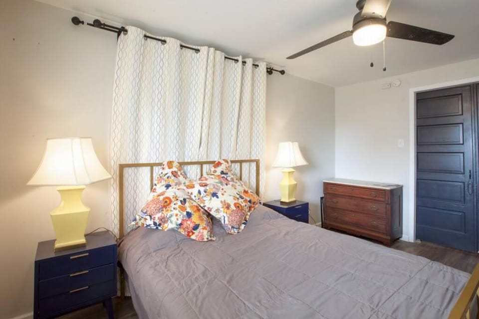 Beautiful One Bedroom City Oasis Apartment in Pittsburgh