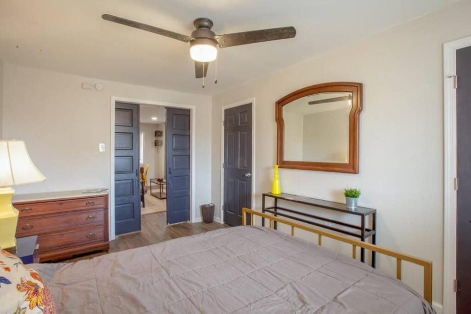 Beautiful One Bedroom City Oasis Apartment in Pittsburgh