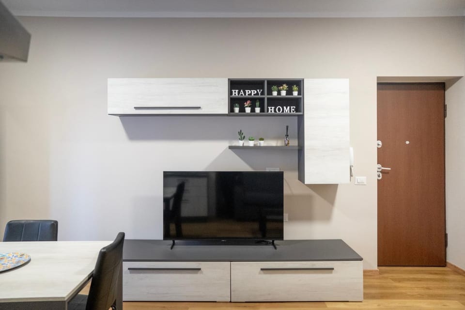 TV and multimedia, Kitchen or kitchenette