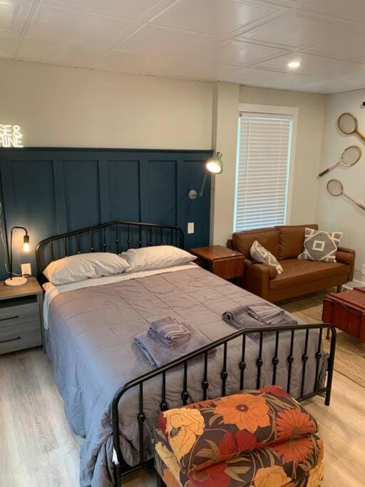 Refined Studio New Construction 1 Mile From Town Apartment in Pittsburgh