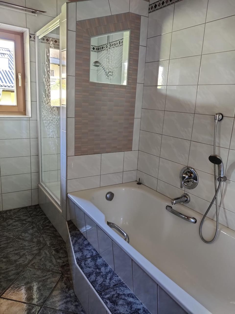 Bathroom, Bath