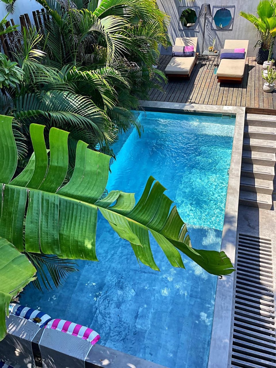 Property building, Swimming pool