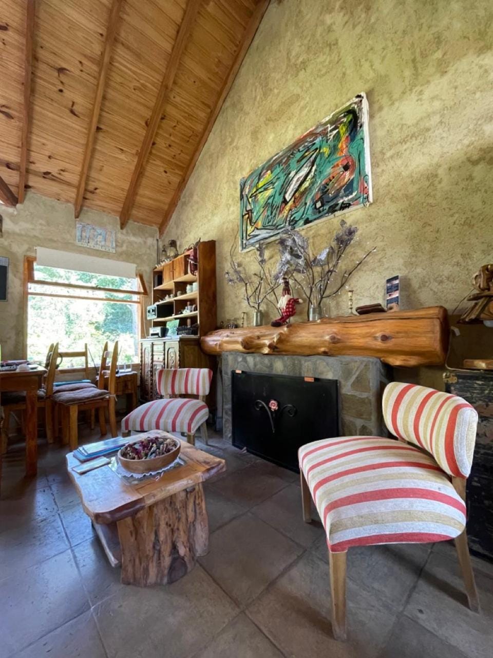 Living room, Seating area