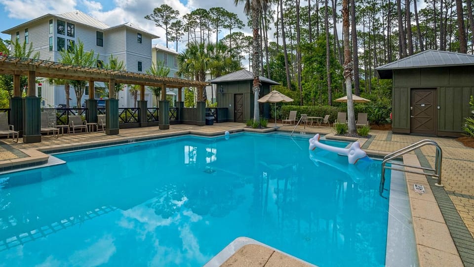 Resting Beach Face House in Rosemary Beach