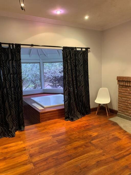 Casa grande para descansar y disfrutar en familia House in Buenos Aires Province