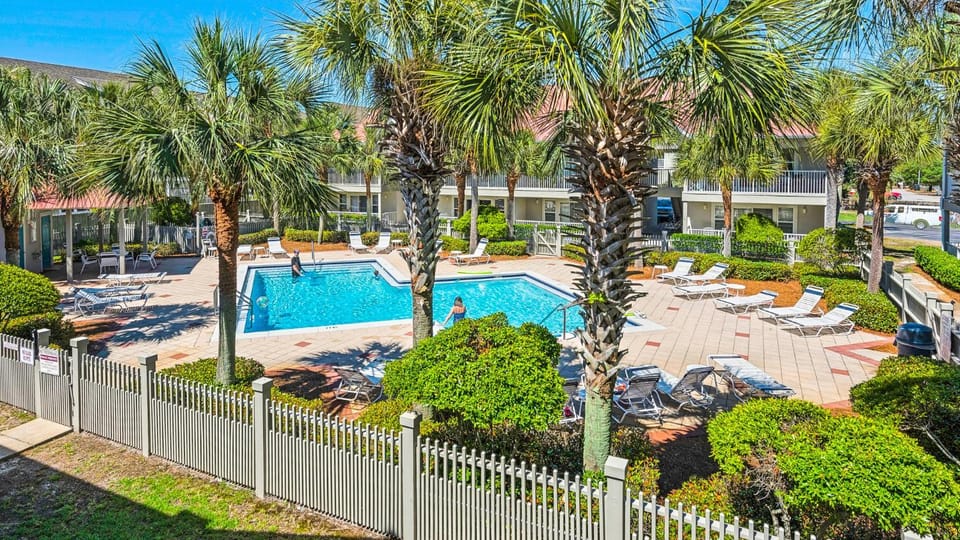Rollin Tide C8 House in South Walton County