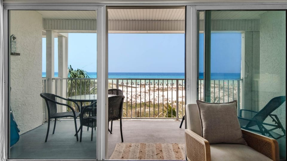 Commodore's Retreat 106 House in South Walton County
