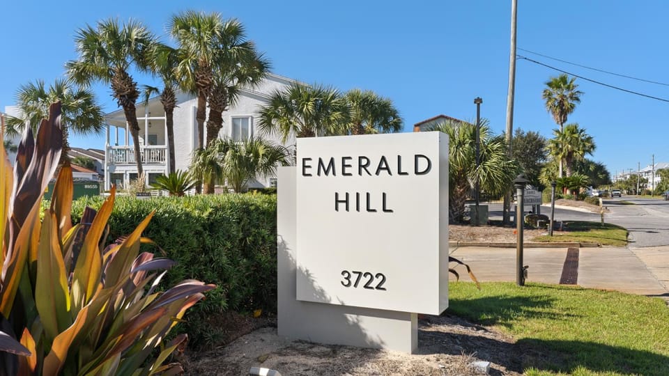 Emerald Hill 11 House in South Walton County