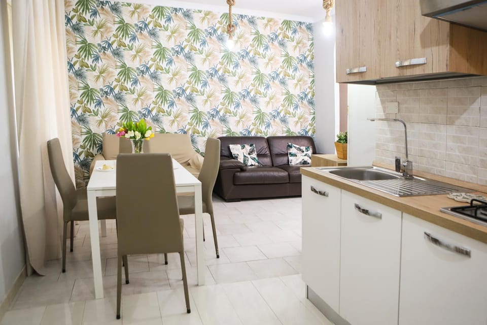Kitchen or kitchenette, Living room, Dining area