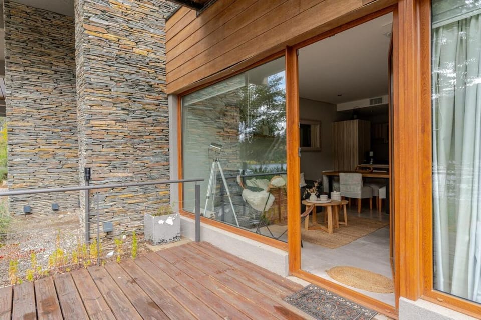 Paraiso correntoso Hermoso departamento con vista al lago y piscina climatizada Apartment in Los Lagos, Chile