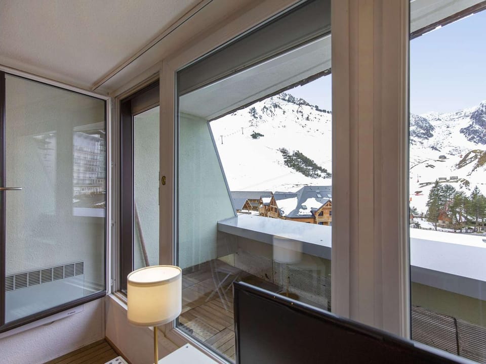Studio Coquet 5 Pers, Balcon, À 80m des Pistes, Animaux Admis - FR-1-404-343 Apartment in Aragon