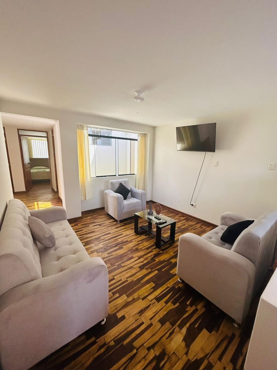 TV and multimedia, Living room, Seating area