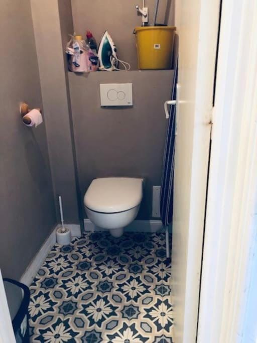 Toilet