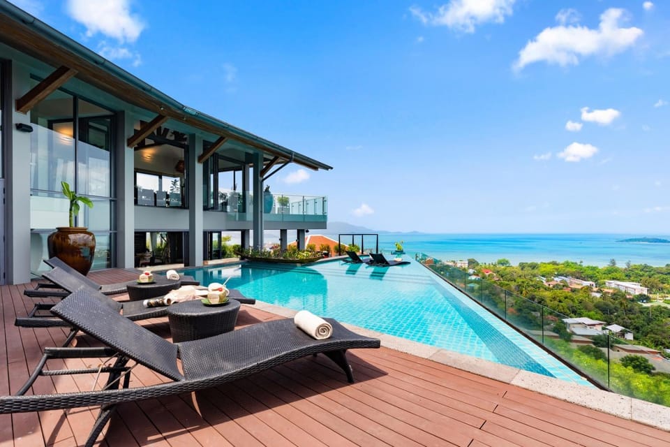 Patio, Day, View (from property/room), Balcony/Terrace, Balcony/Terrace, Pool view, Sea view, Swimming pool, Swimming pool, sunbed