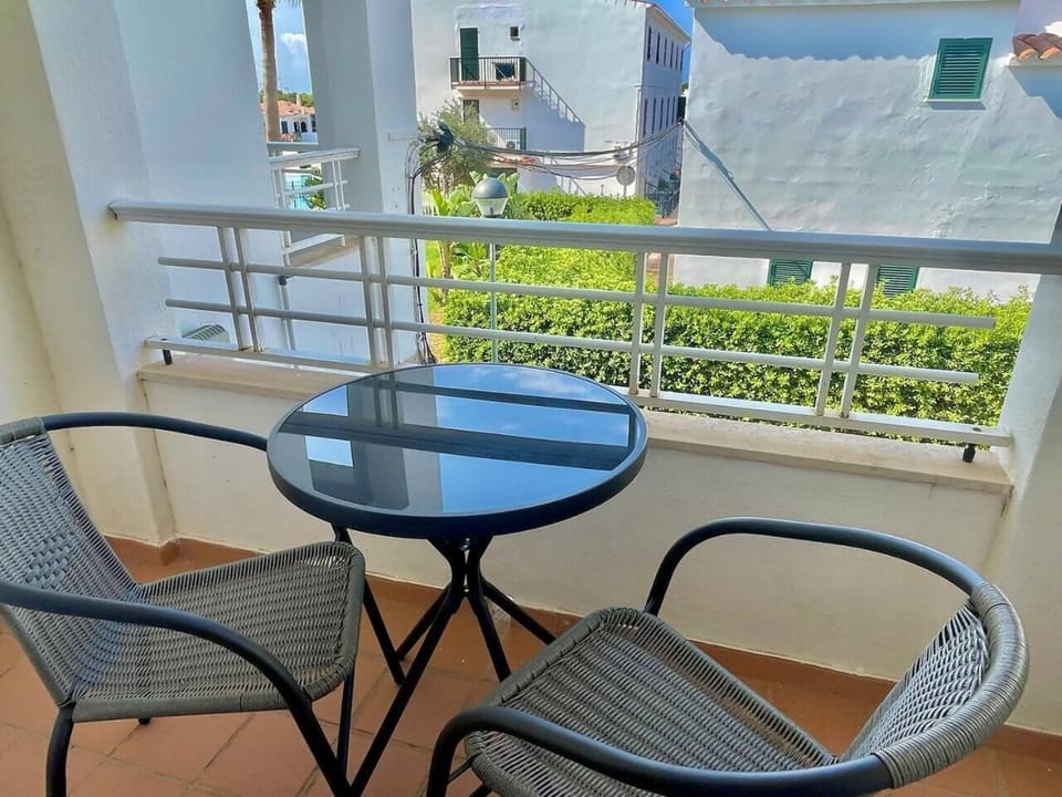 Sa Caleta Apartamento con piscina junto a la playa Apartment in Cala en Blanes