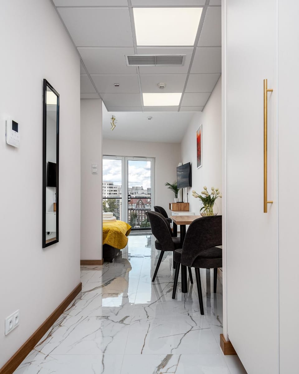 Kitchen or kitchenette, Living room, Dining area